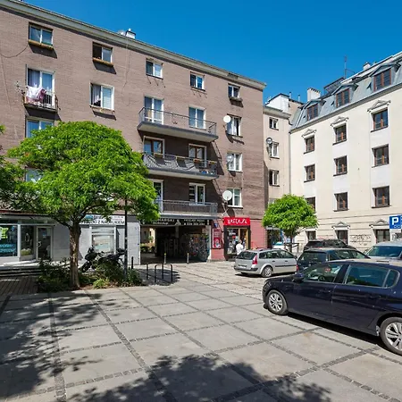 Apartment Chmielna Heart Of Chic By Bookinghost Warschau